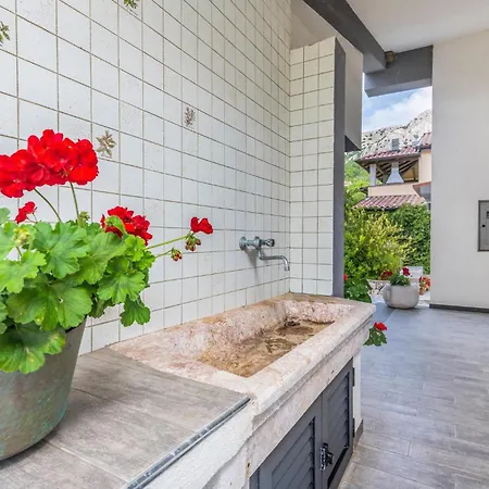 Gorgeous In With Kitchen *