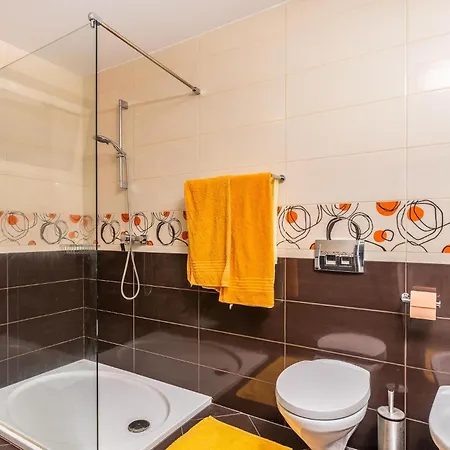 Gorgeous In With Kitchen Holiday home Jurandvor
